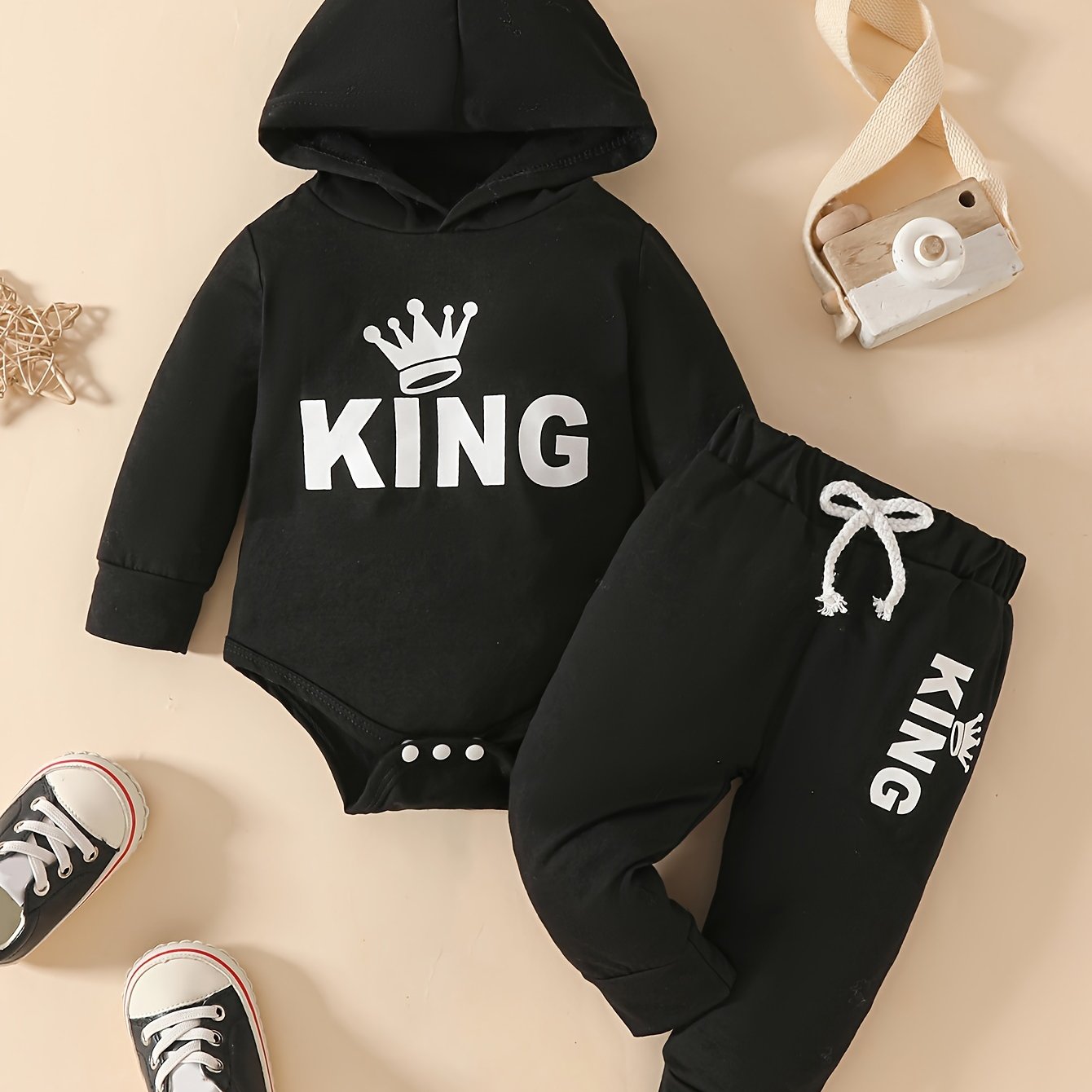 2pcs Baby's KING Crown Print Hooded Bodysuit & Casual Pants, Toddler & Infant Boy's Clothing Set For Fall - Topdecheztop.fr