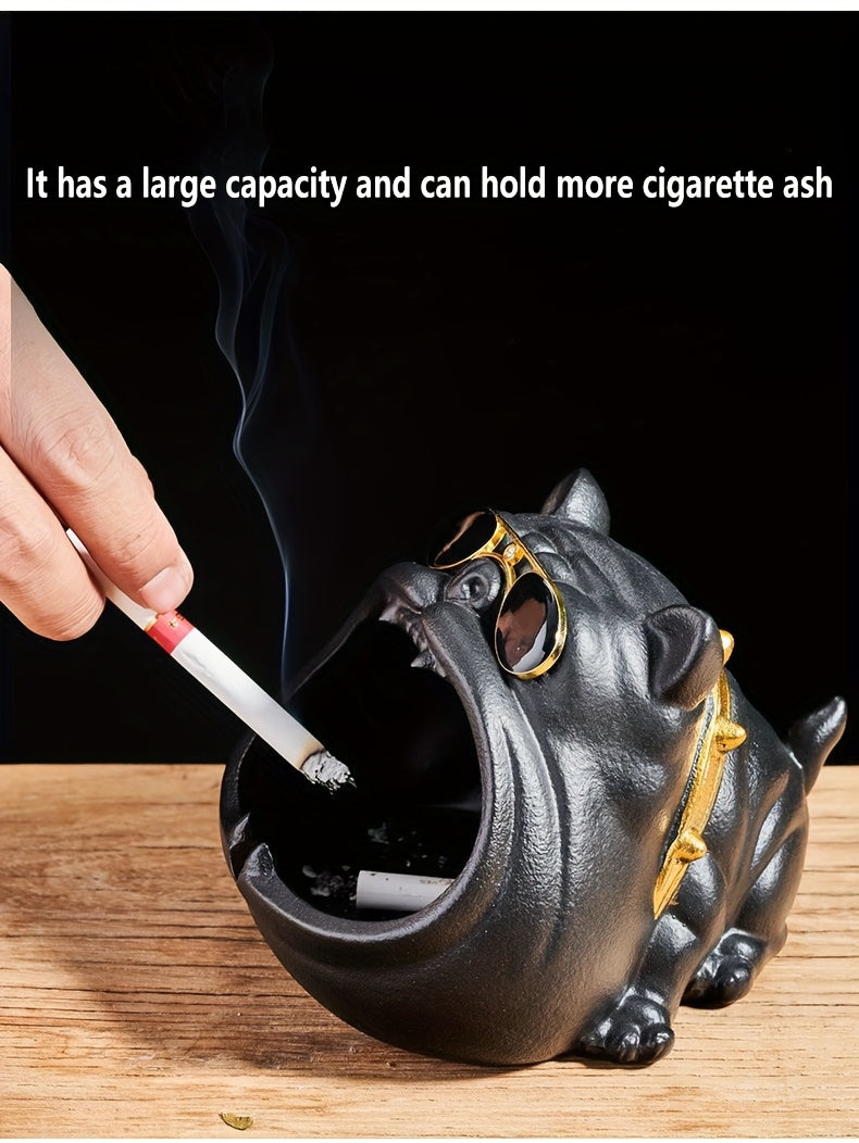 Cendrier en porcelaine en forme de chien