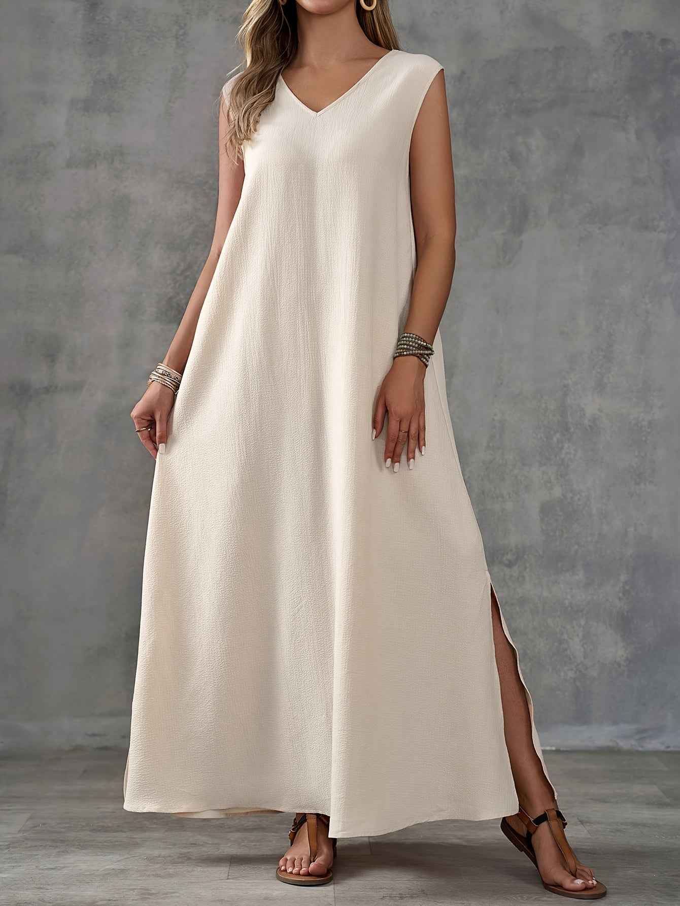 Plus Size Solid Color Split Dress, Casual Sleeveless V Neck Maxi Dress For Spring & Summer, Women's Plus Size Clothing