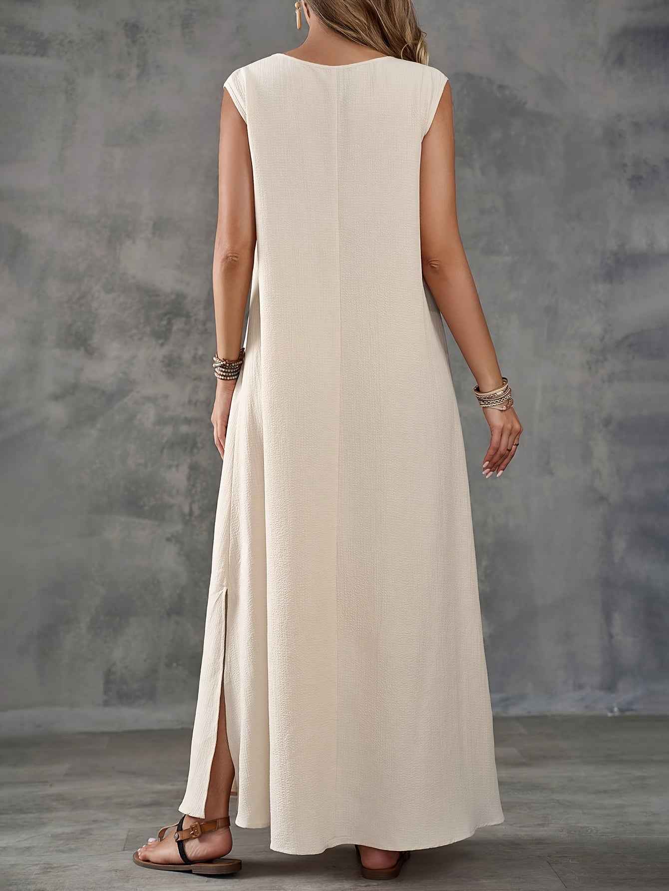 Plus Size Solid Color Split Dress, Casual Sleeveless V Neck Maxi Dress For Spring & Summer, Women's Plus Size Clothing