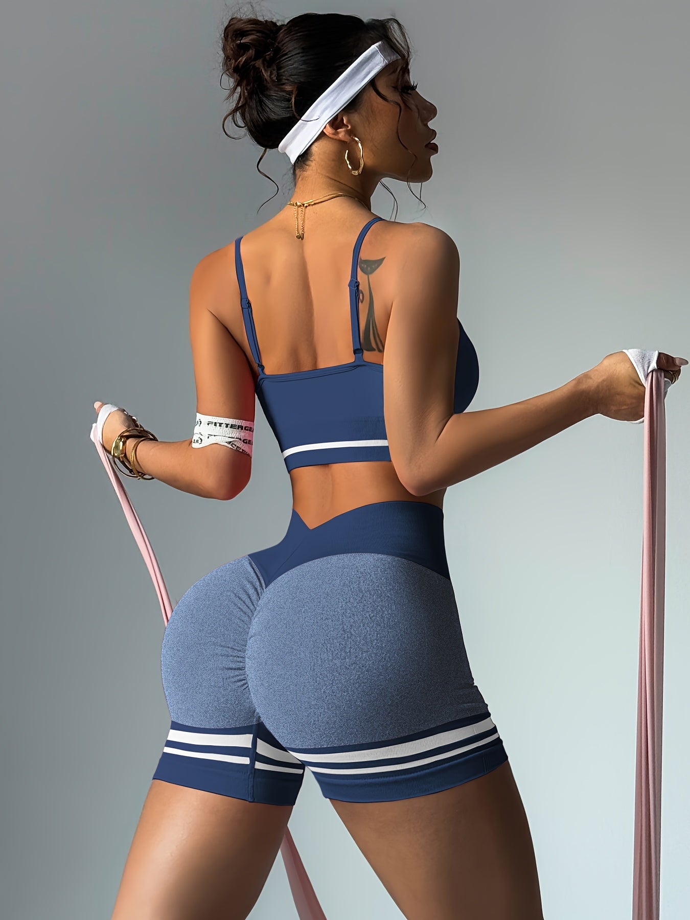 2pcs Women'S Sportswear Set - Adjustable Strap & Supportive Bra Top & High-Waist V-Neck Jeggingsuit with Striped Leggings, Stretchy Fabric, Perfect for Cycling, Yoga, and Indoor Workouts, Gym Clothe - Topdecheztop.fr