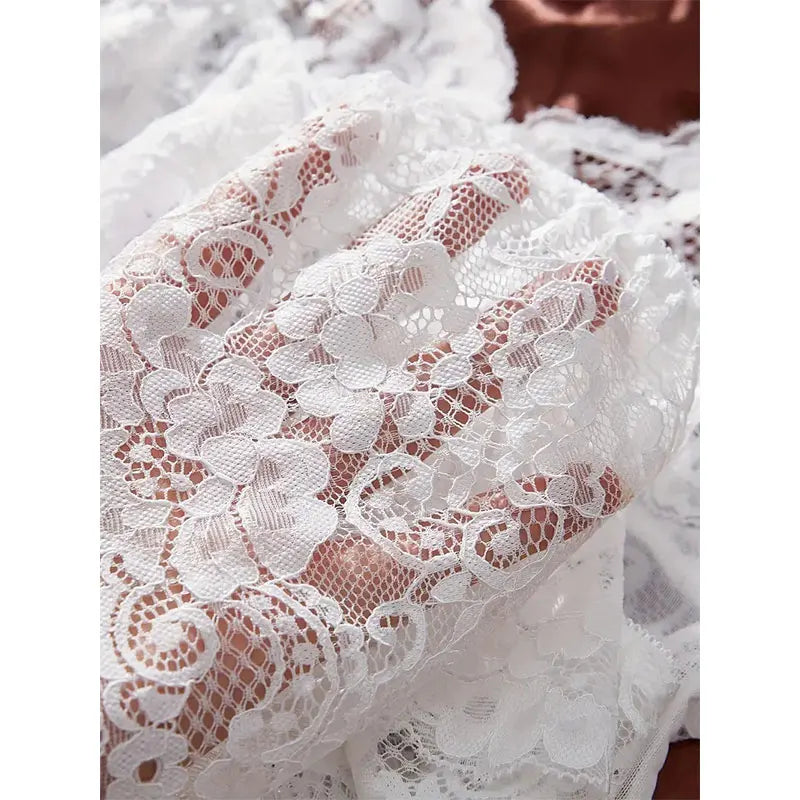 Un ensemble de chemise de nuit