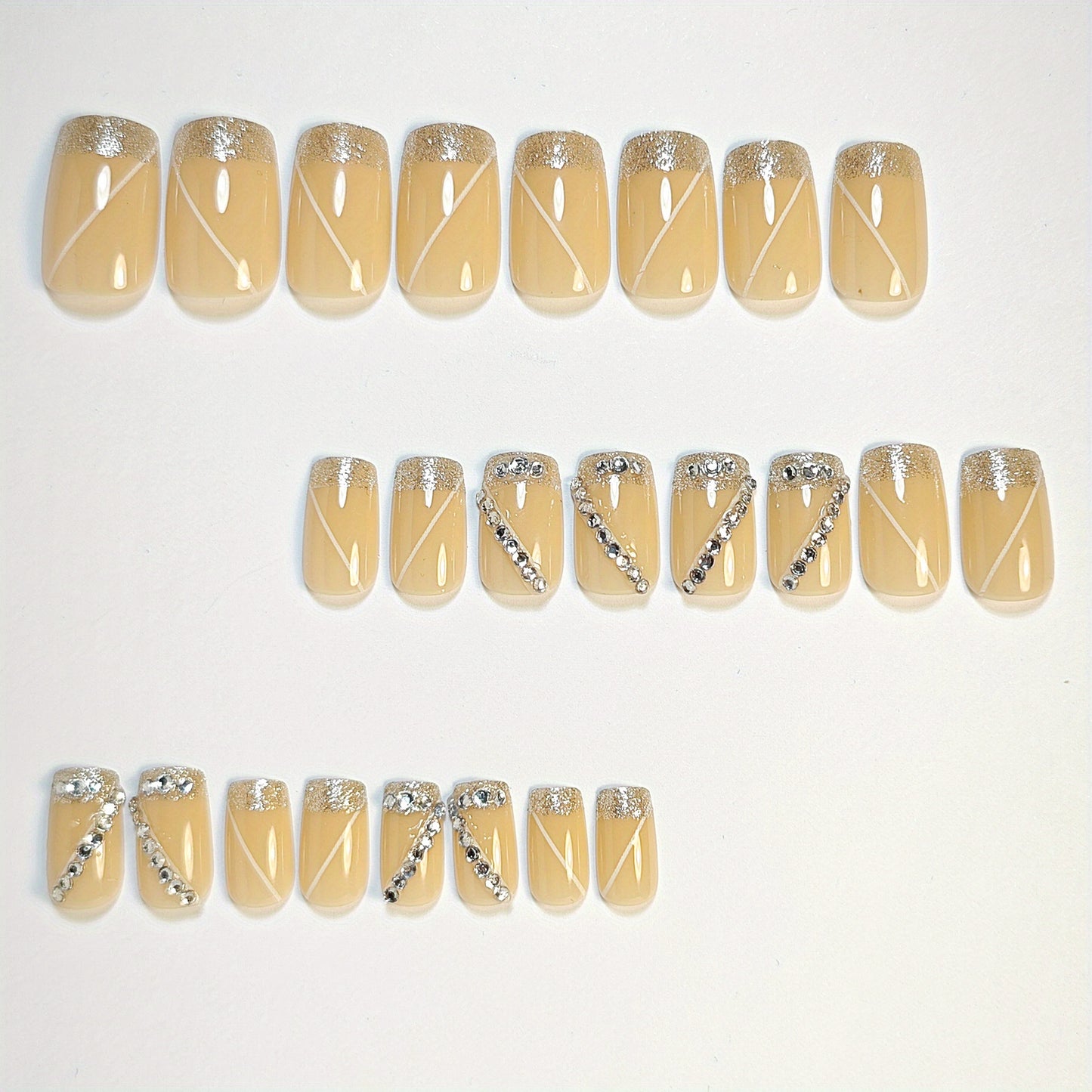 24 faux ongles carrés nude