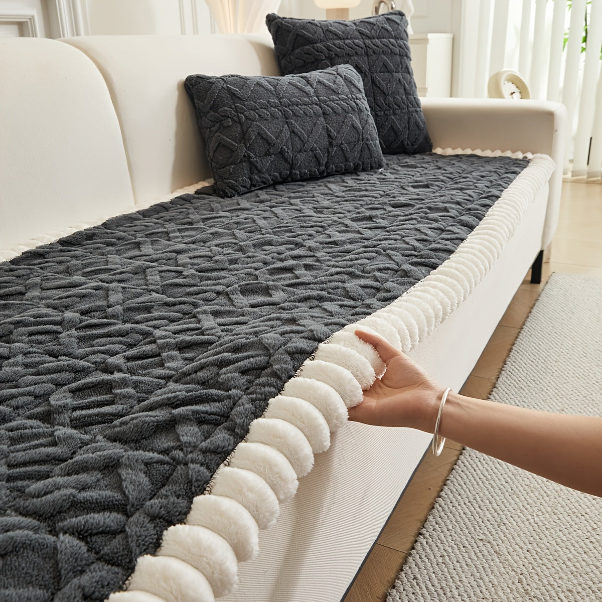 Coussin de canapé matelassé doux (1 pièce), housse de canapé épaisse en polyester pour plus de chaleur en automne et en hiver, décoration intérieure adaptée aux canapés 2, 3 ou 4 places.