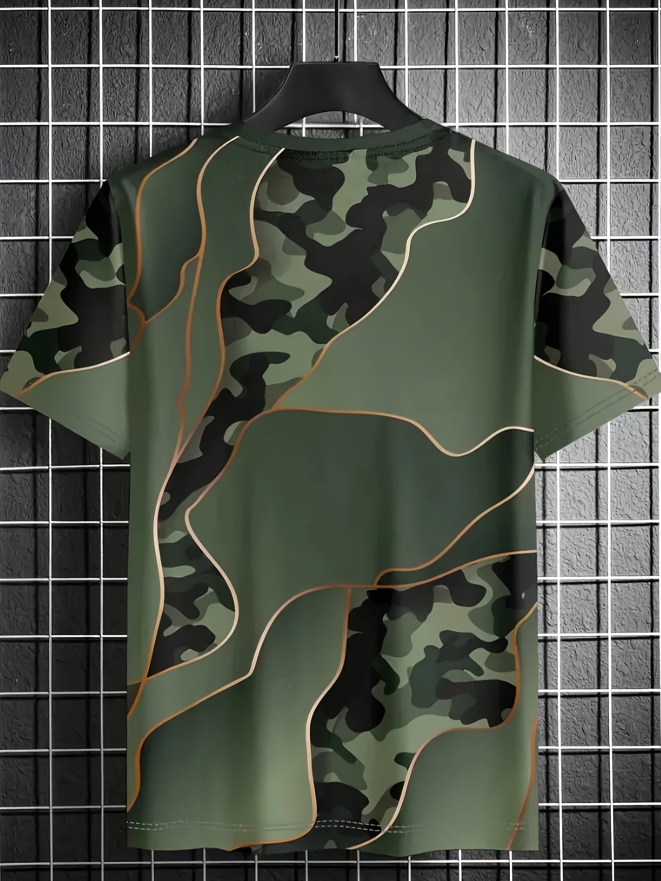 T-shirt à manches courtes et col rond à motifs géométriques et camouflage