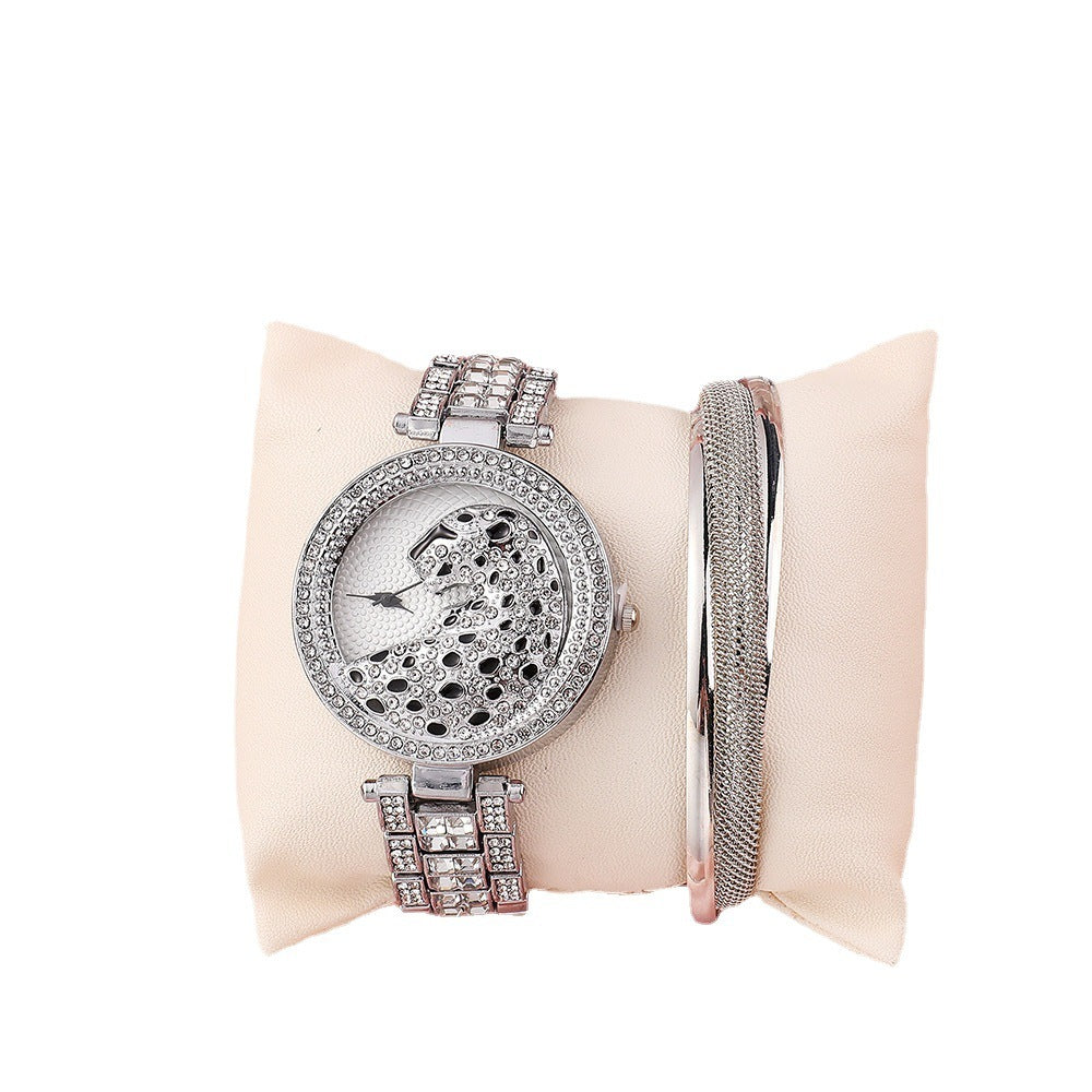 Montre Quartz Strass Motif Léopard Pleine de Diamants