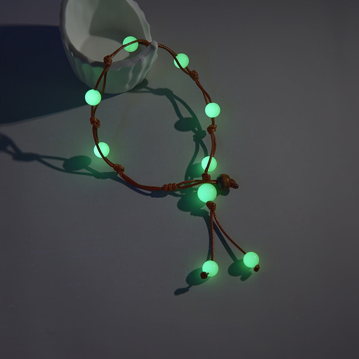 Bracelet de cheville bohème chic en perles acryliques phosphorescentes