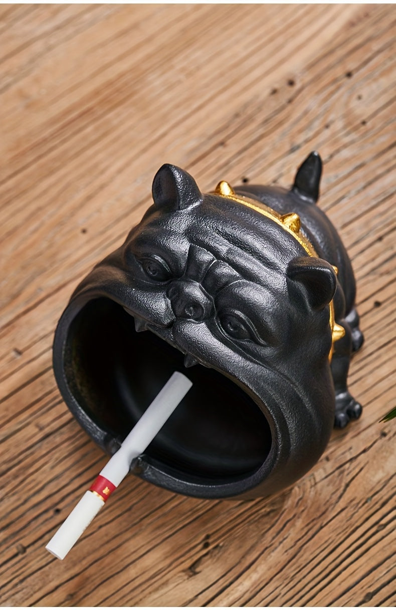 Cendrier en porcelaine en forme de chien