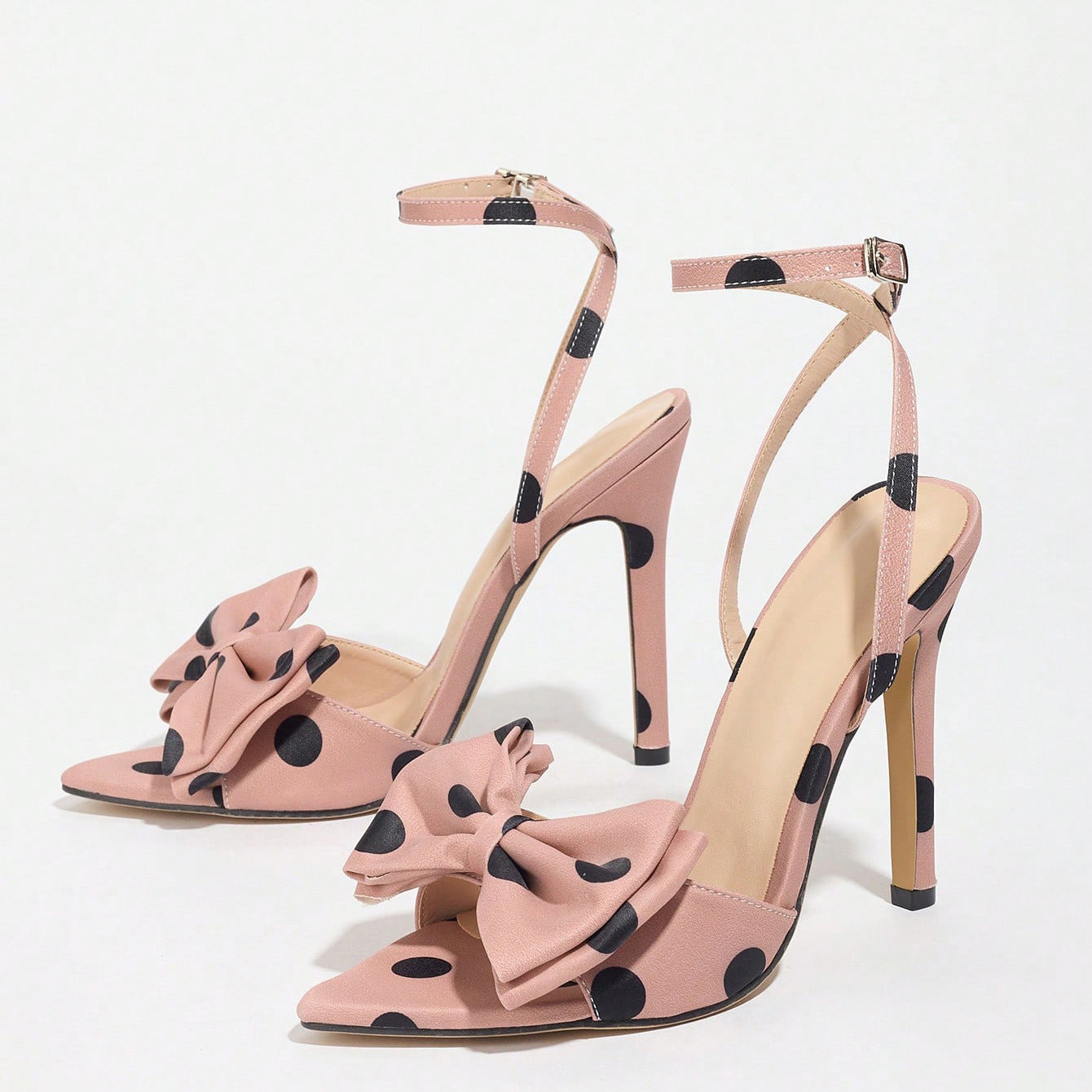 Escarpins élégants en soie haut de gamme