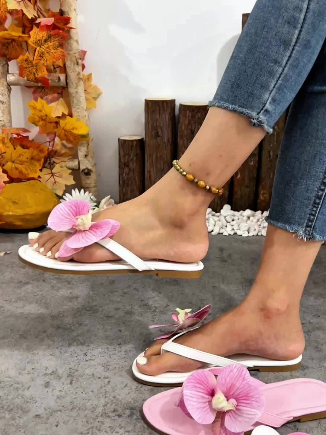 Sandales fleuries unies d'été, grandes tailles