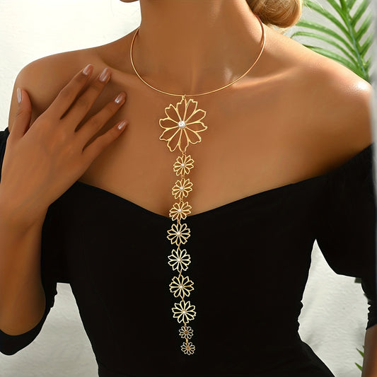 Collier pour femmes , mode vintage - fleur ajourée élégante