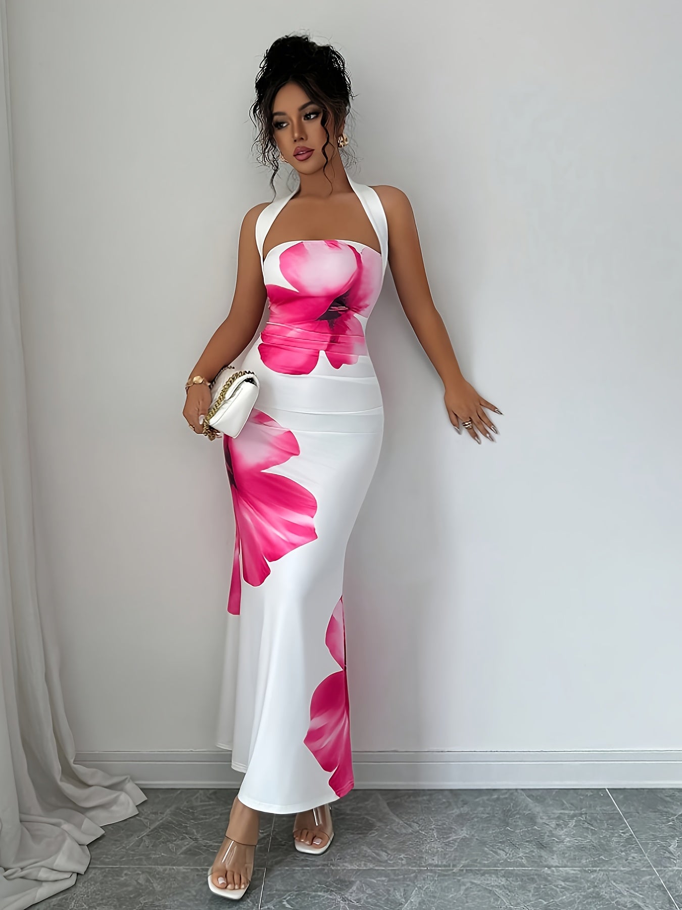 Robe d'été sans manches à imprimé floral, coupe cintrée