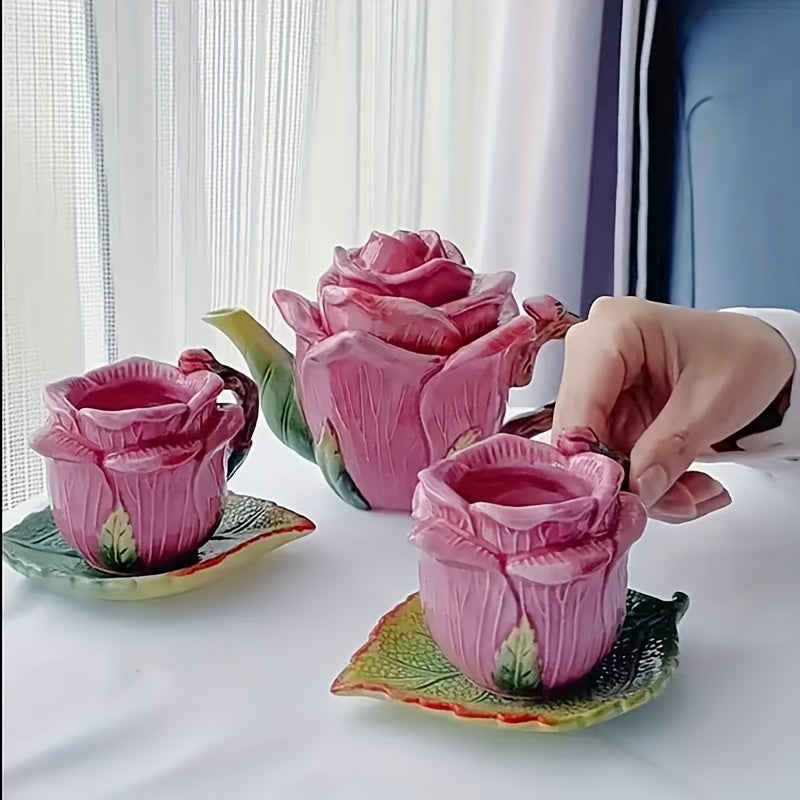 Service à thé en céramique peinte à la main