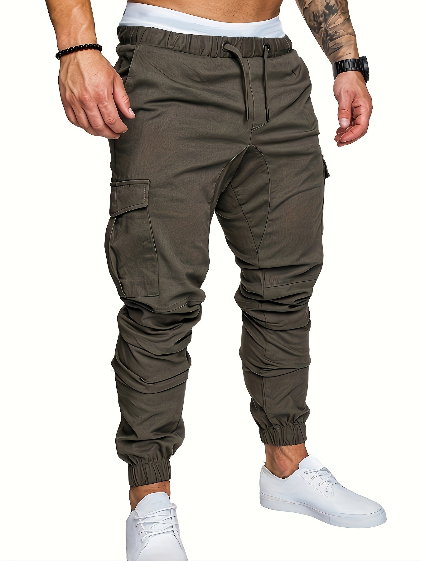 Pantalon cargo robuste pour homme avec design multi-poches, taille réglable