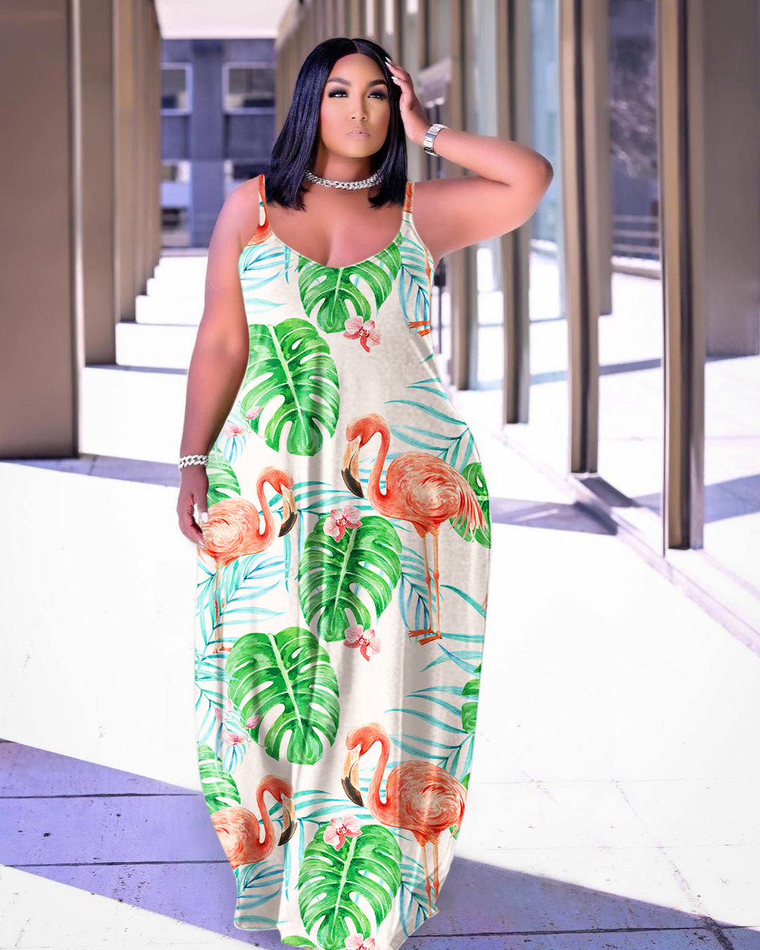 Robe d'été légère à fines bretelles et imprimé floral