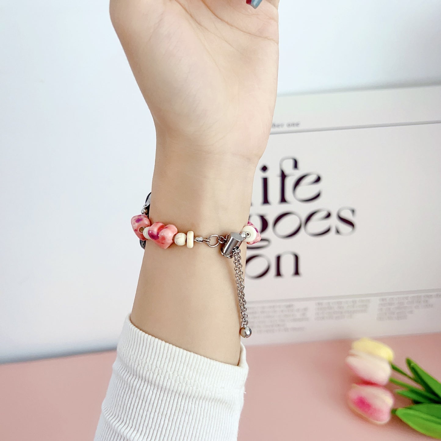 Bracelet de perles en forme de cœur d'amour