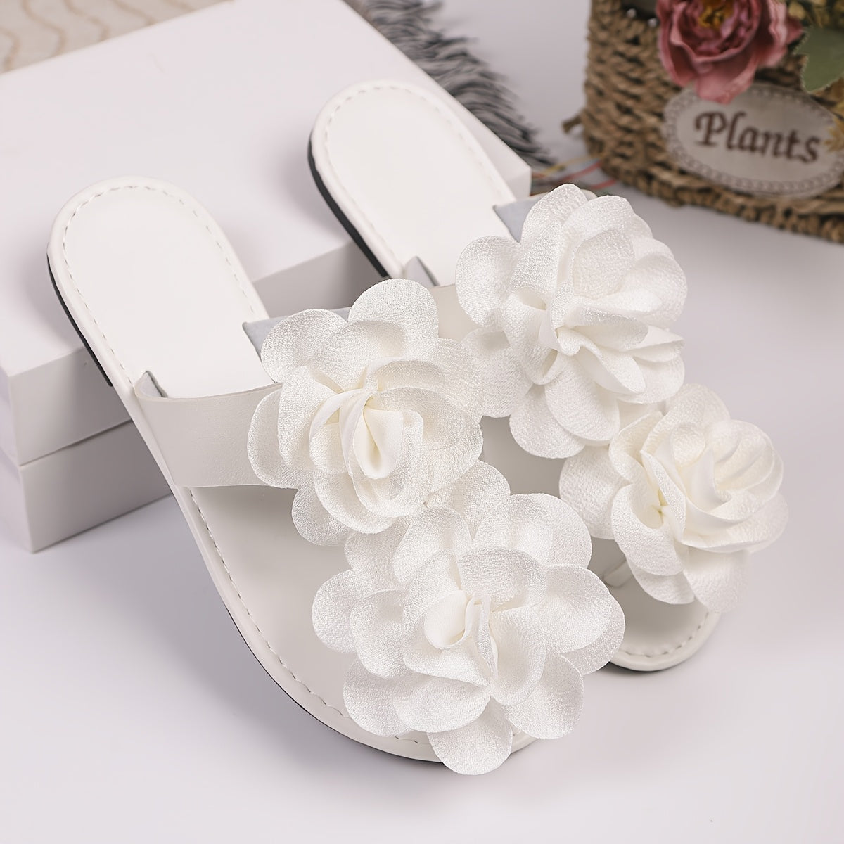 Sandales plates élégantes à fleurs pour femmes