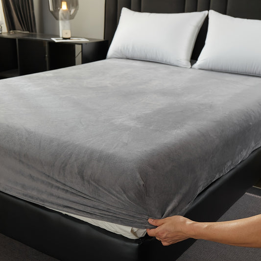 1pc Thickened Velvet Fitted Sheet For All Season, Soft Skin-friendly Warm Autumn And Winter Bedding Solid Color Mattress Protector, For Bedroom, Guest Room, With Deep Pocket, Fitted Bed Sheet Only - Topdecheztop.fr