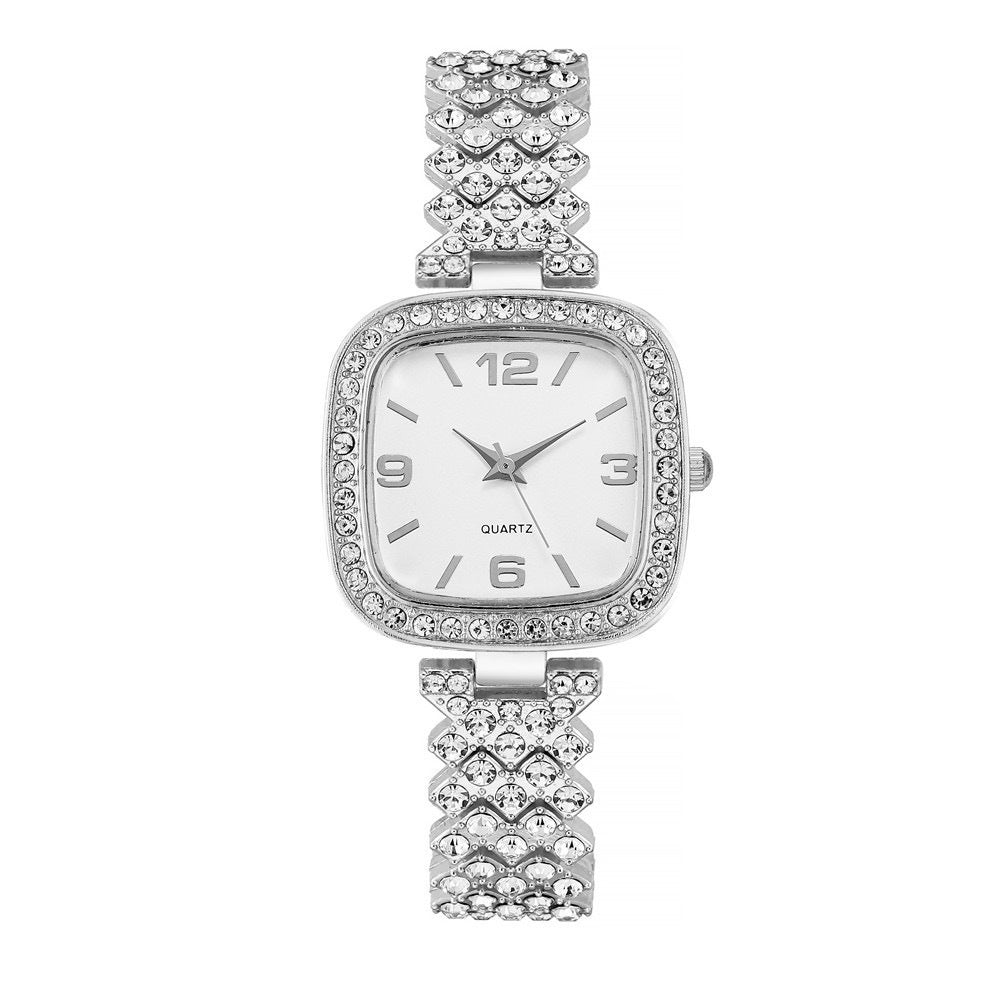 Petite montre carrée en diamant avec le bracelet