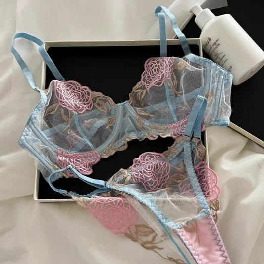 Nouveau soutien-gorge brodé de roses qui affine la poitrine des femmes