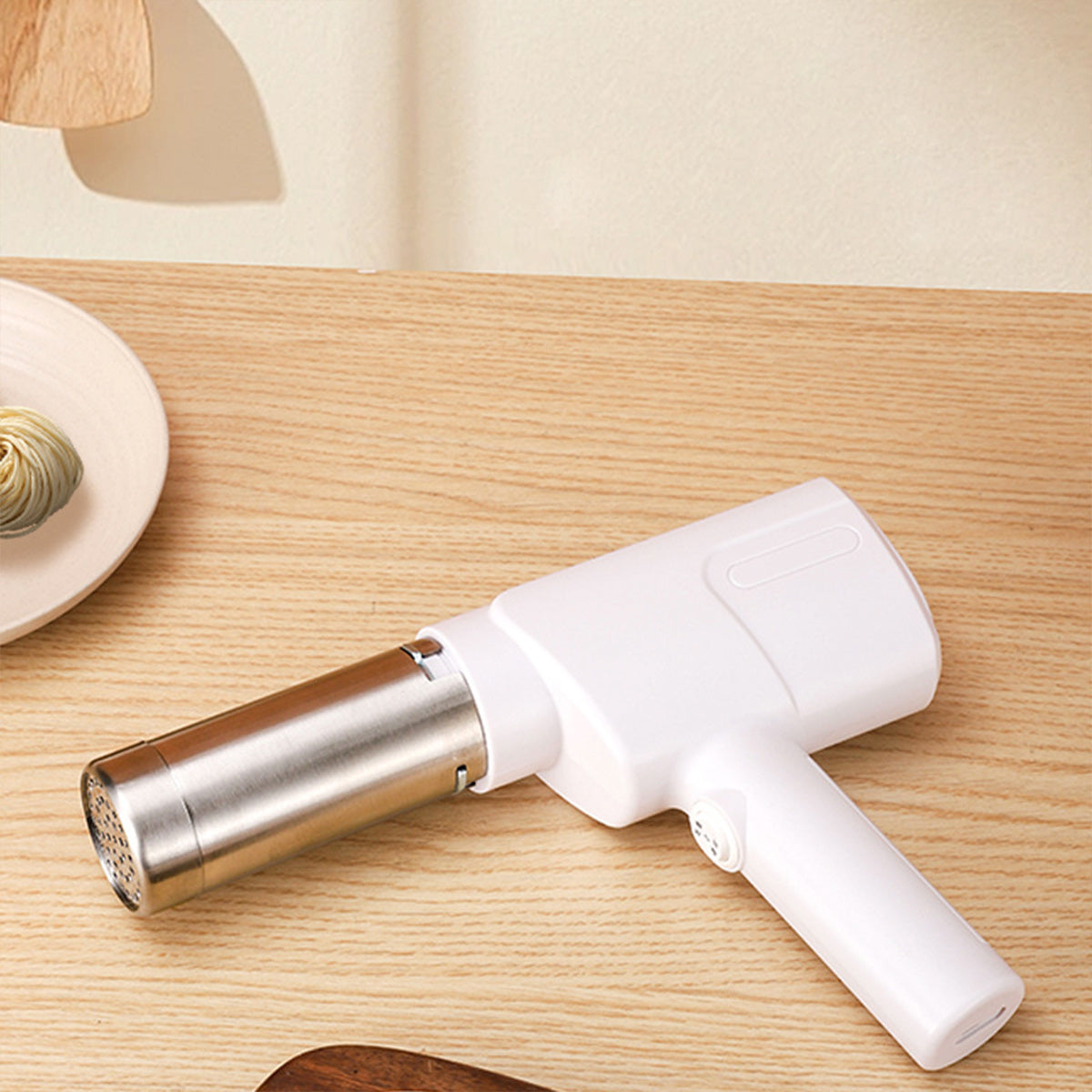 Une machine à pâtes électrique