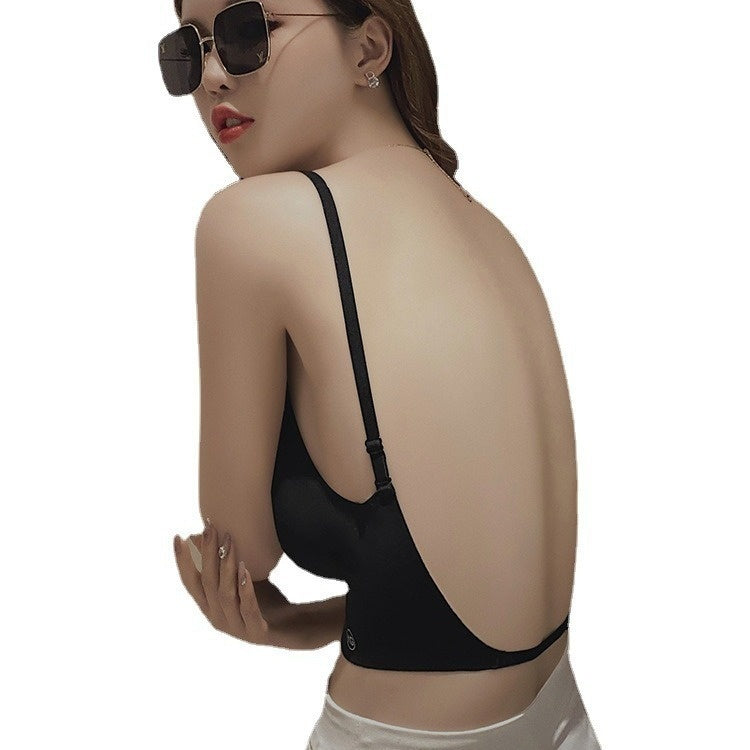 Soutien-gorge push-up dos nu en forme de U pour femme, avec bretelles et coussinets, idéal pour les petites poitrines.