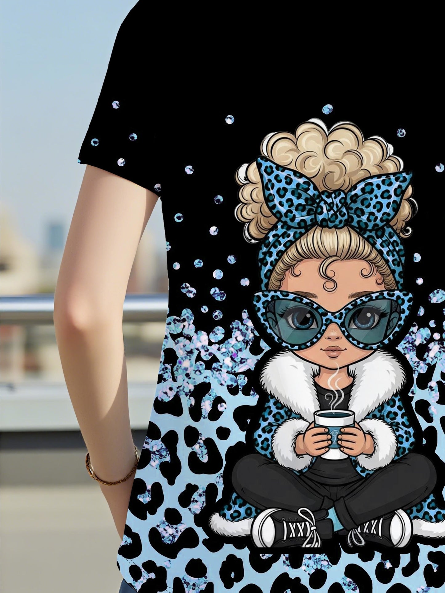 T-shirt à manches courtes et col rond pour femme