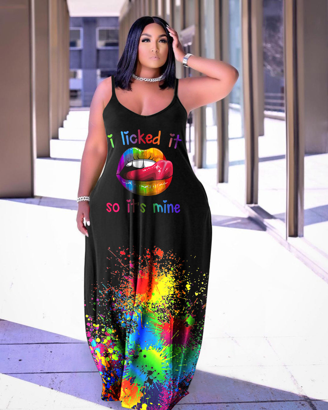 Robe d'été légère à fines bretelles et imprimé floral