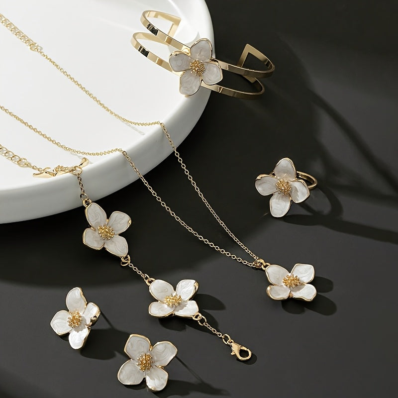 Ensemble de cinq bijoux pour femme