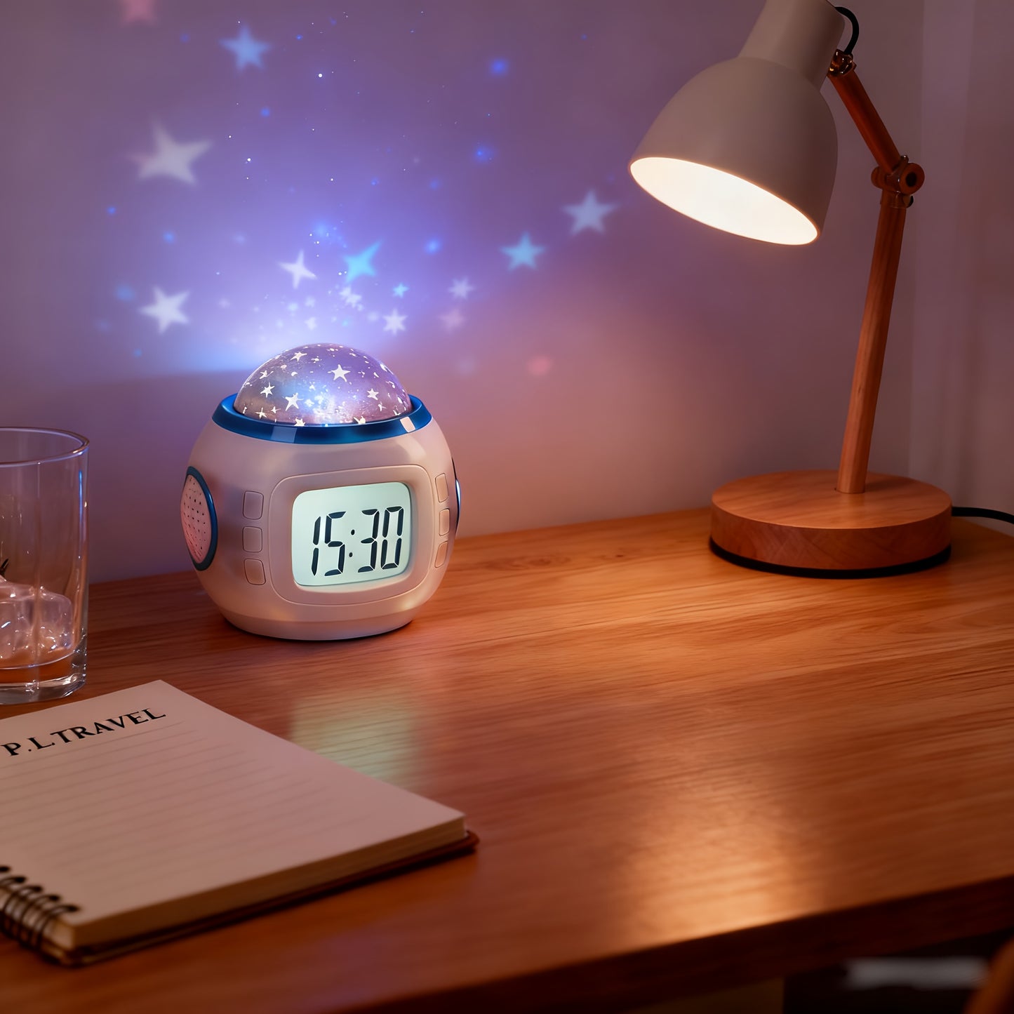 Réveil projecteur de ciel étoilé transformant votre espace en dôme céleste captivant