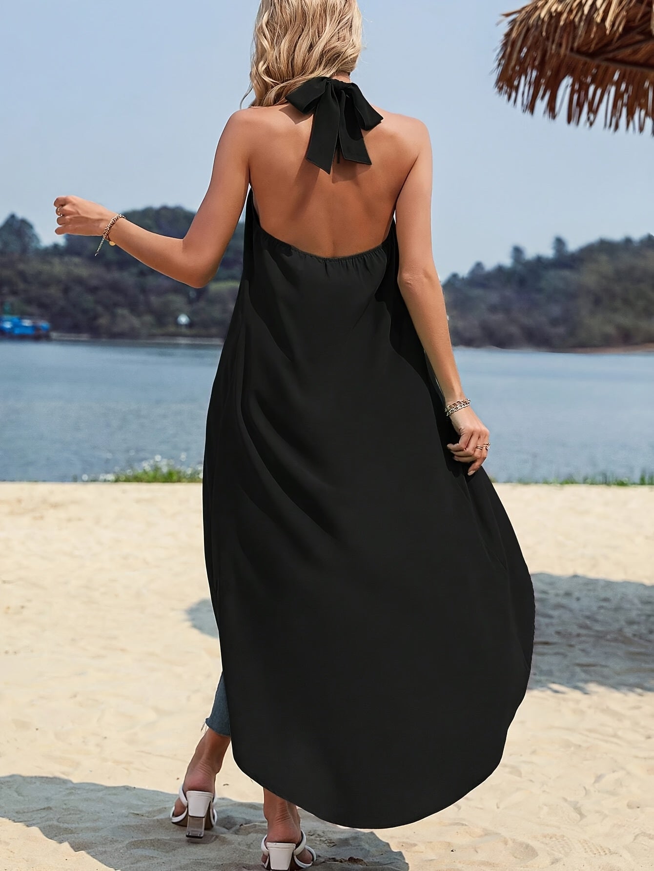 Haut noir asymétrique