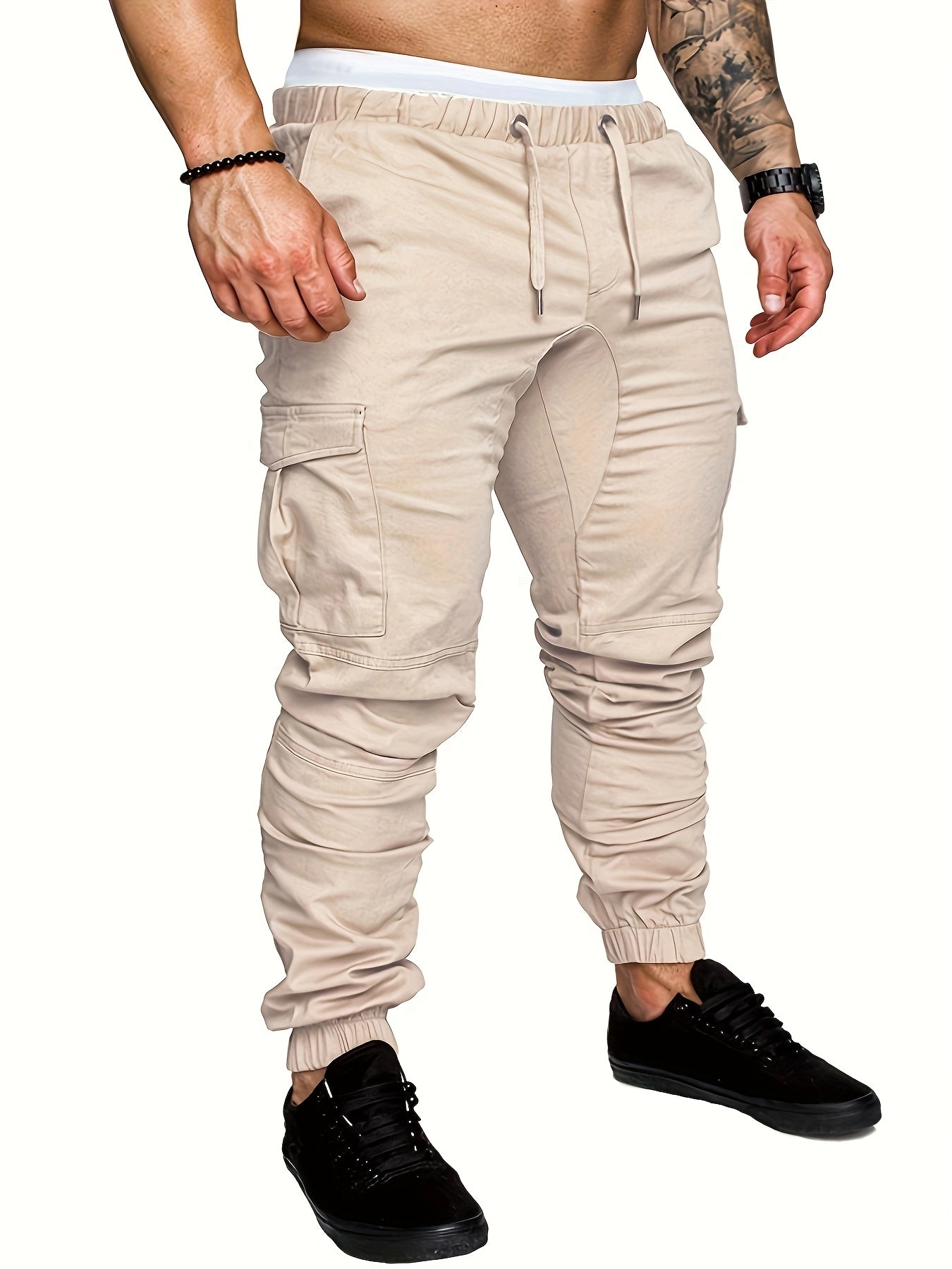 Pantalon cargo robuste pour homme avec design multi-poches, taille réglable