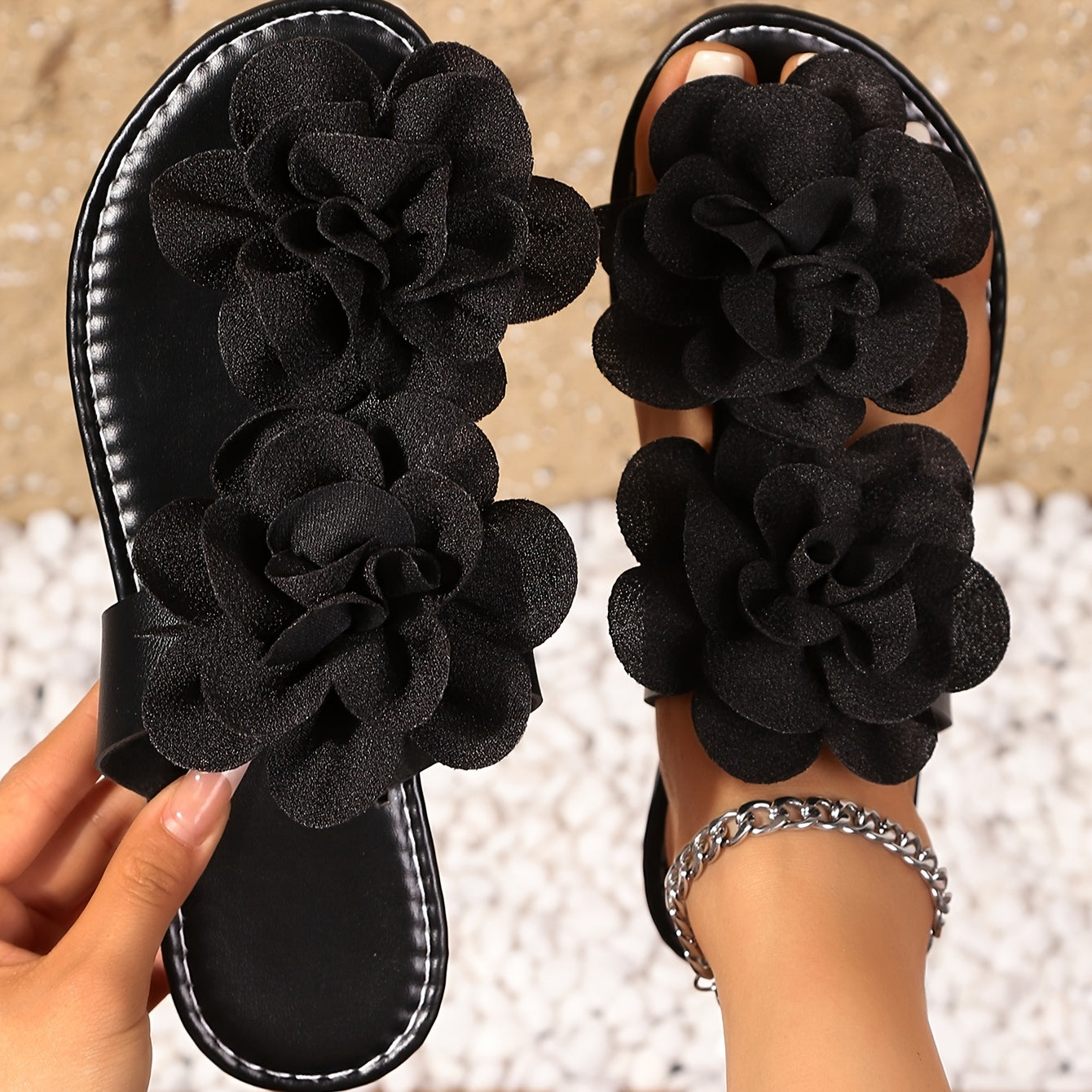 Sandales plates élégantes à fleurs pour femmes