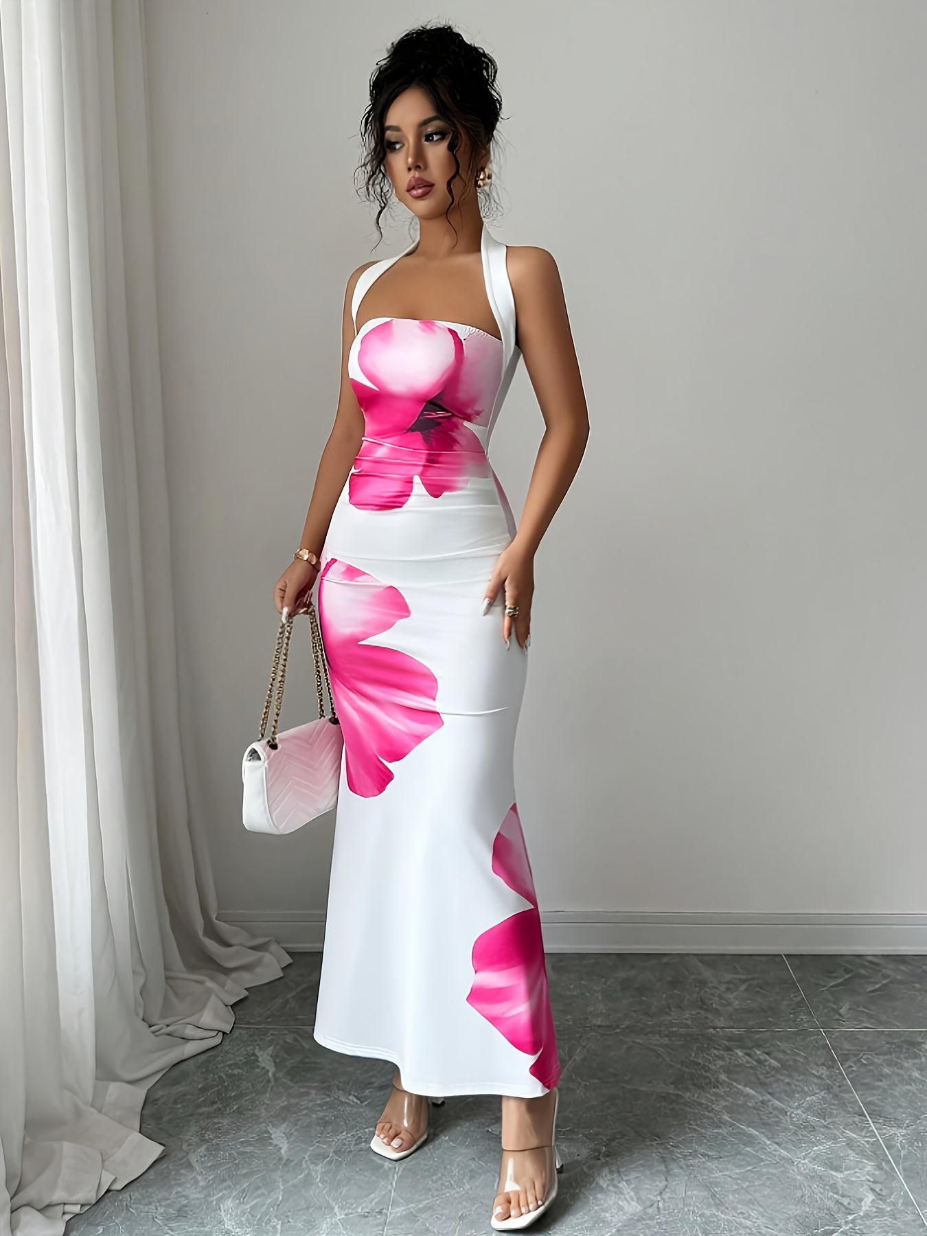 Robe d'été sans manches à imprimé floral, coupe cintrée