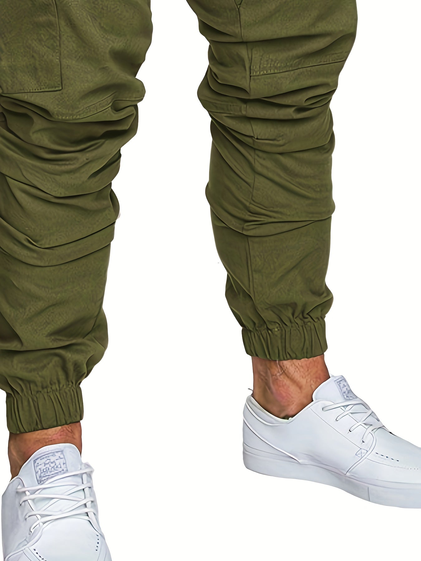 Pantalon cargo robuste pour homme avec design multi-poches, taille réglable