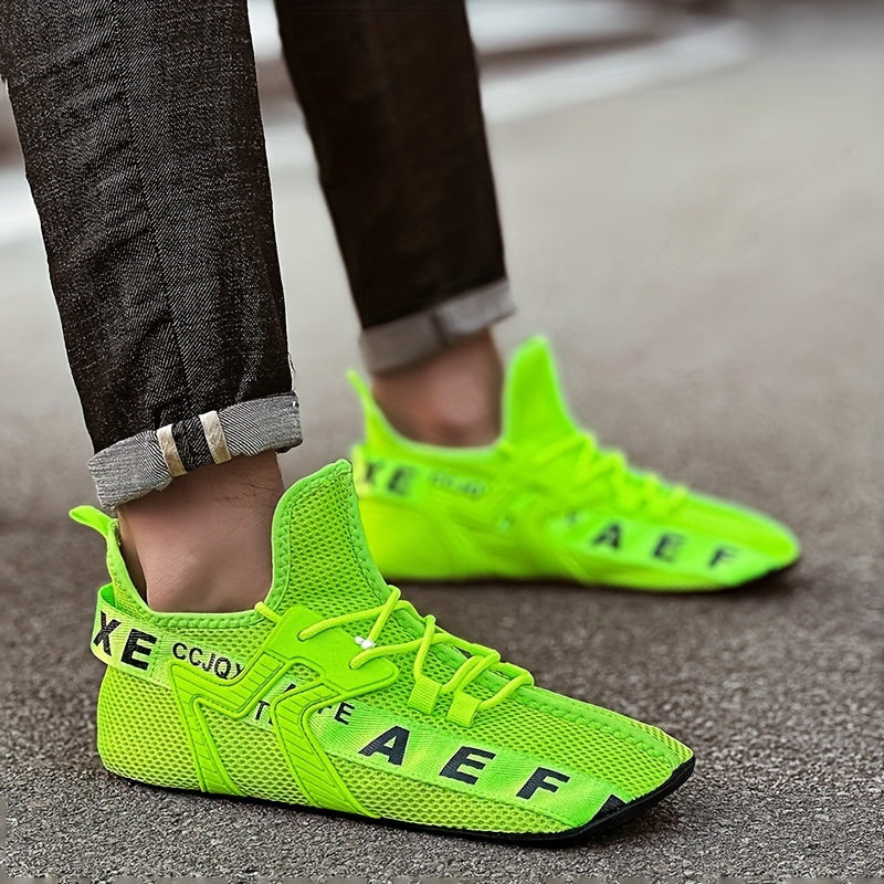 Chaussures de marche légères en maille