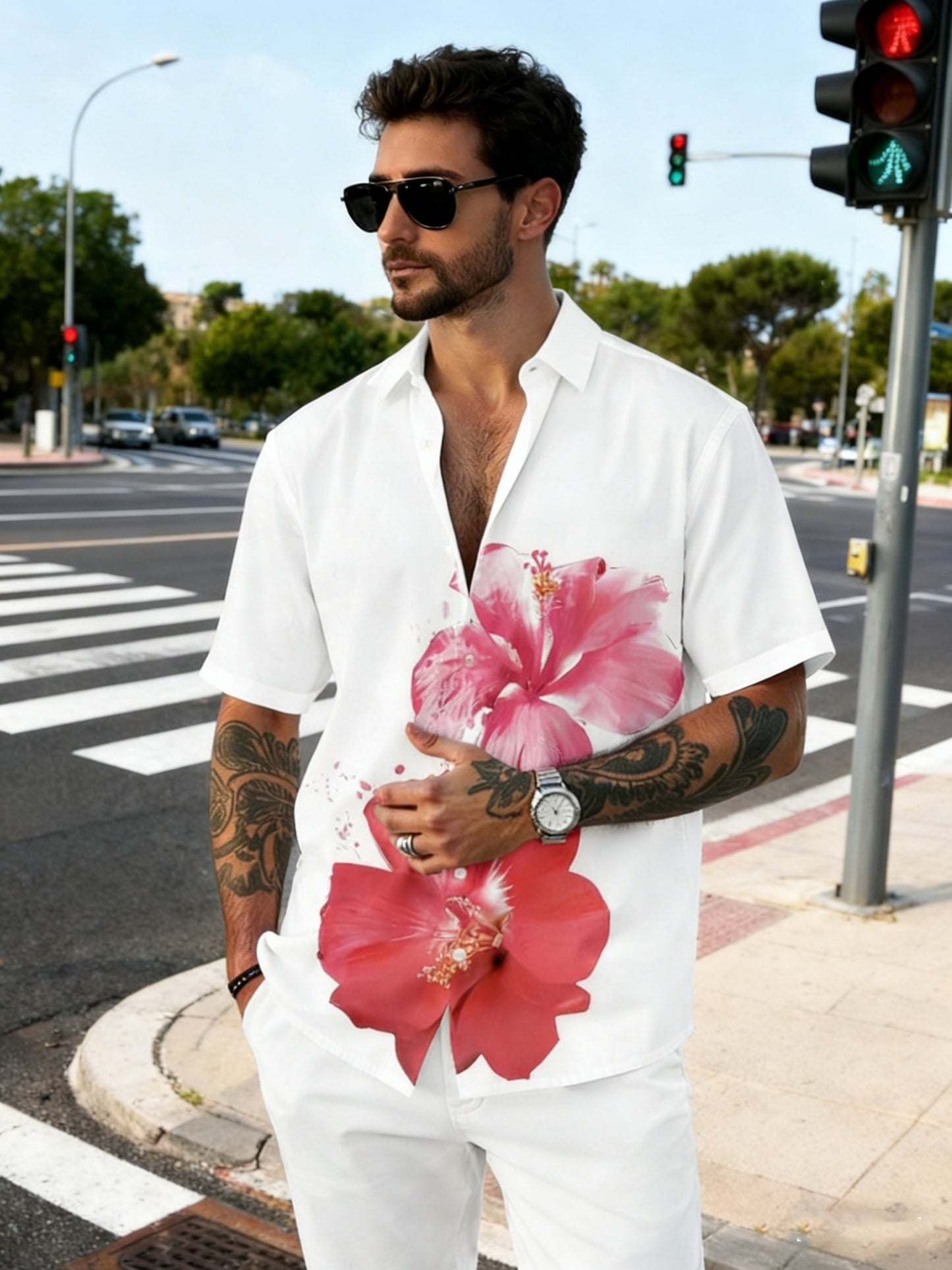 Chemise blanche à manches courtes pour homme, imprimée de fleurs d'hibiscus