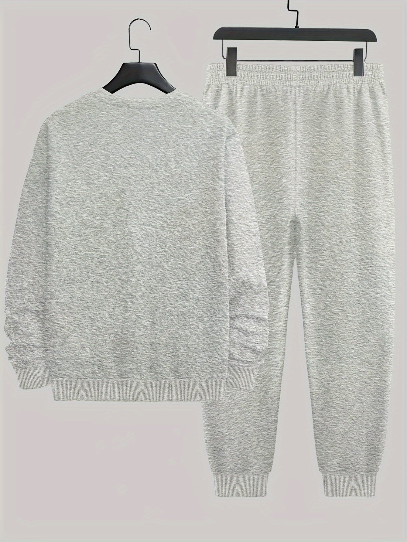 Ensemble deux pièces sweat-shirt et pantalon