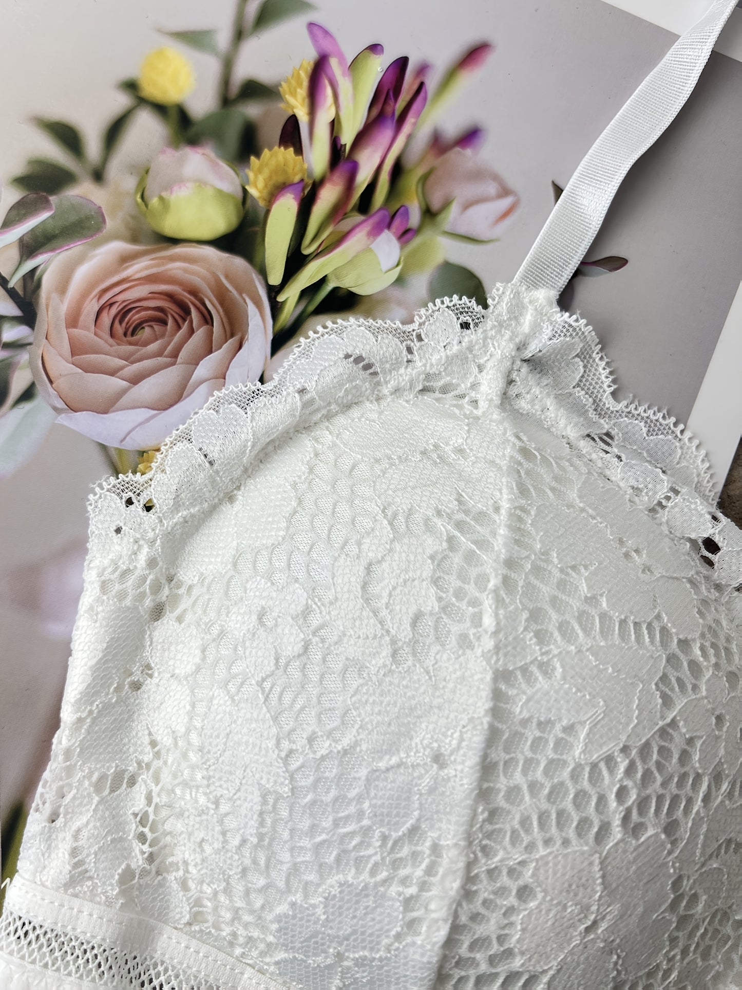 Soutien-gorge en dentelle  pour femme - Sans armatures, confort optimal