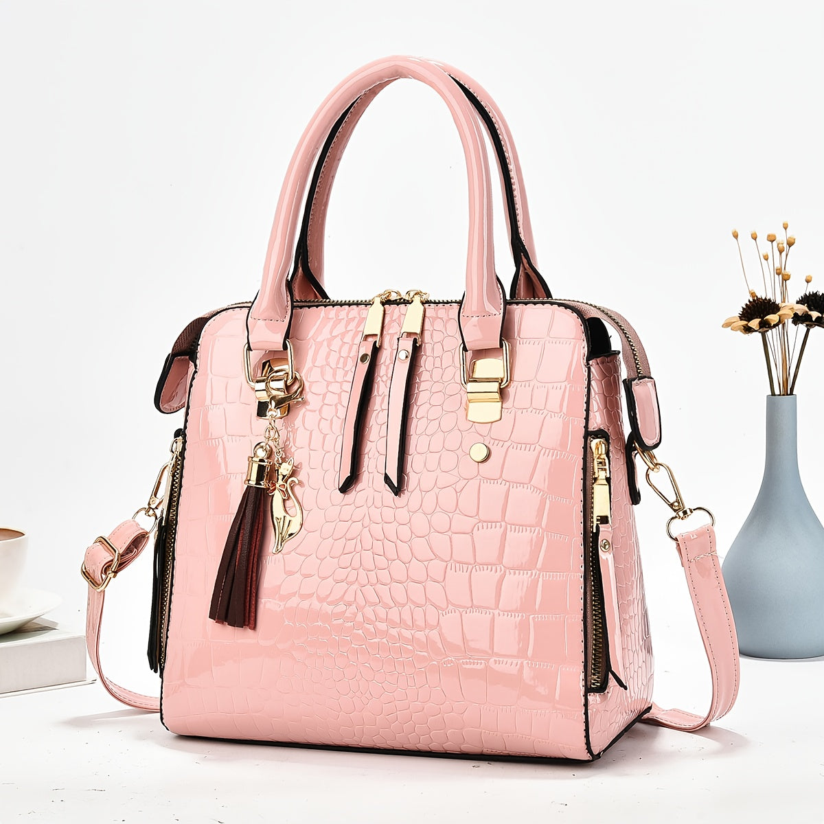 Découvrez ce sac à main tendance qui allie style et polyvalence