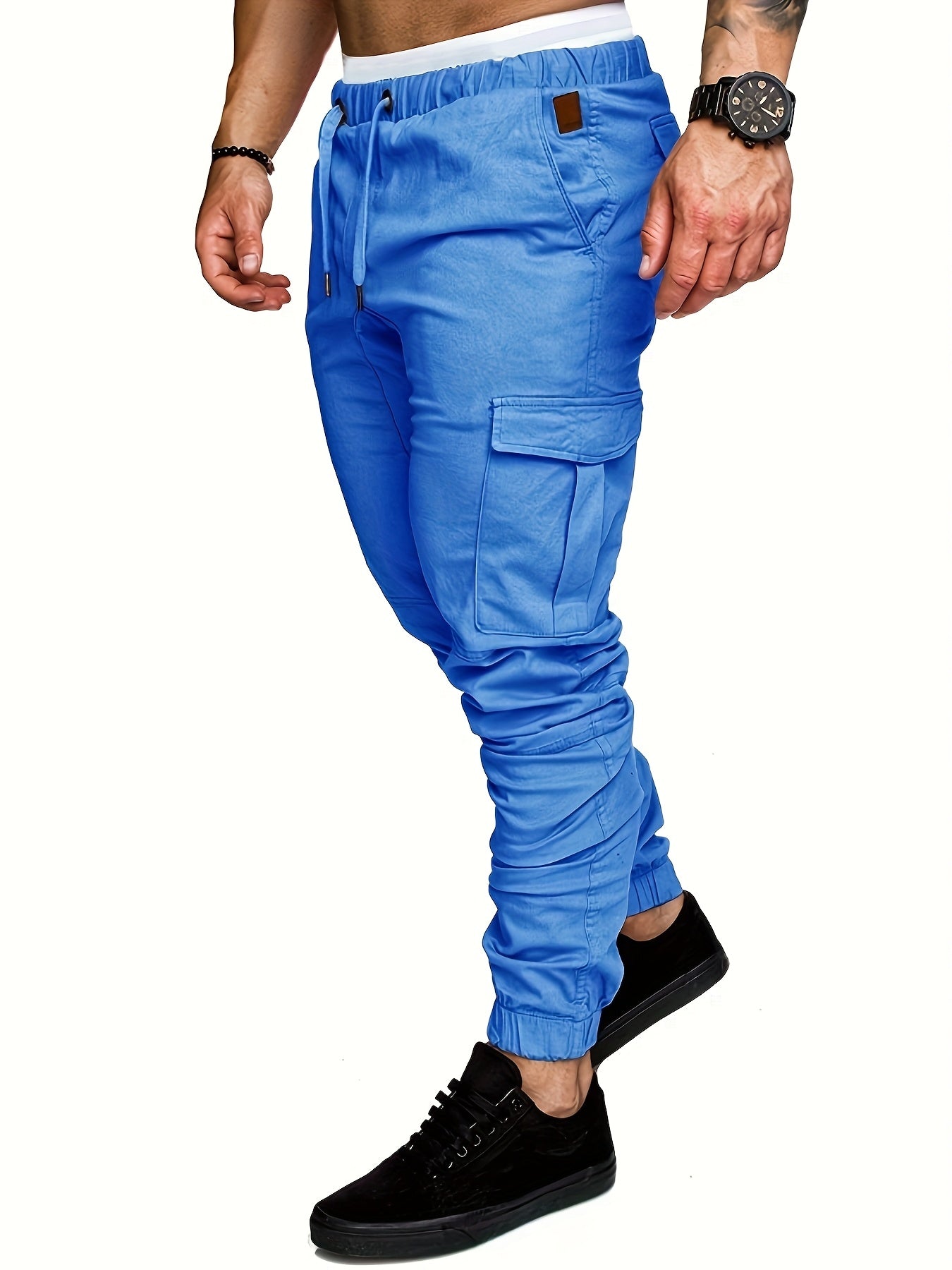 Pantalon cargo robuste pour homme avec design multi-poches, taille réglable