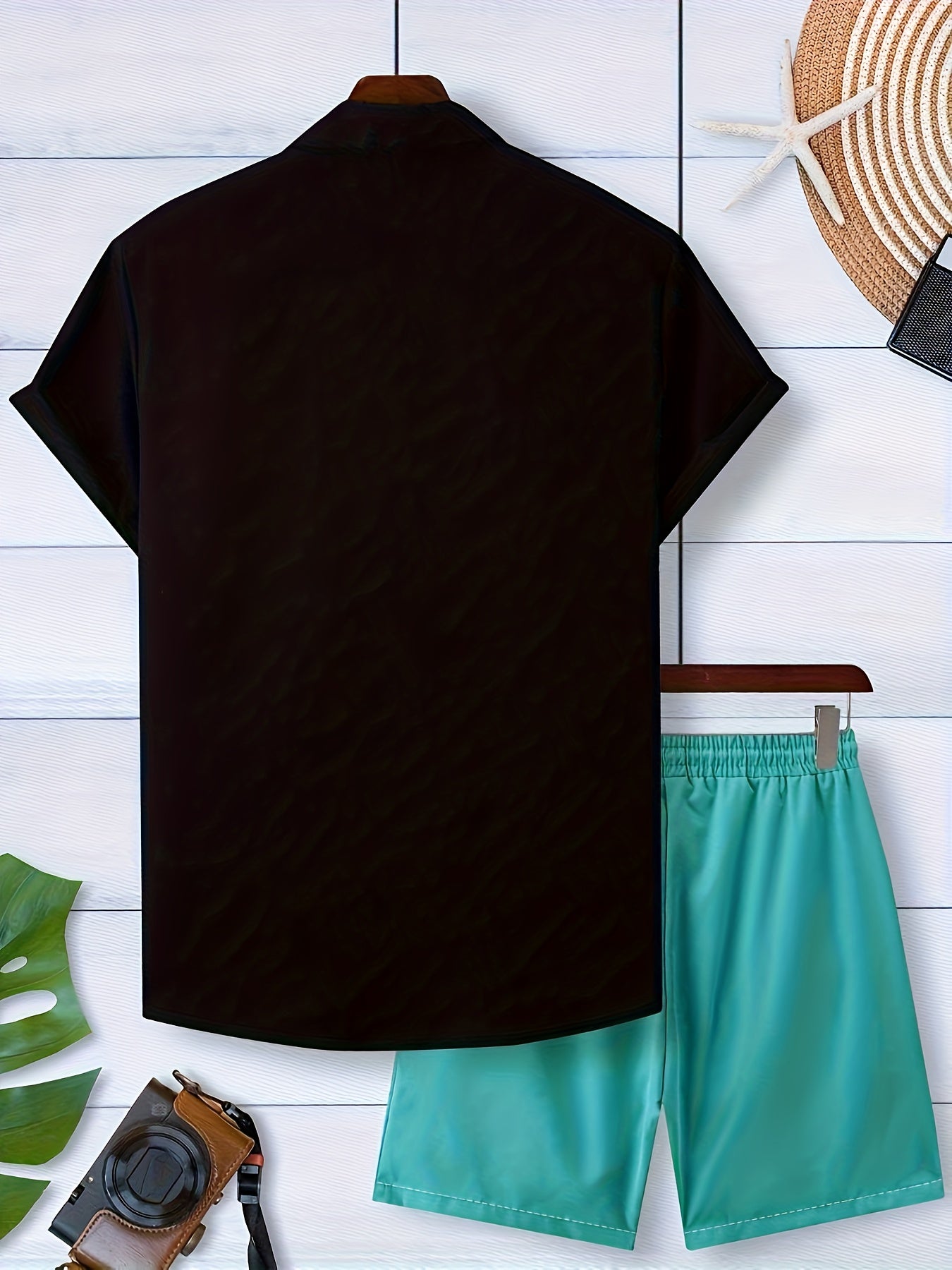 Ensemble chemise à manches courtes imprimée et short