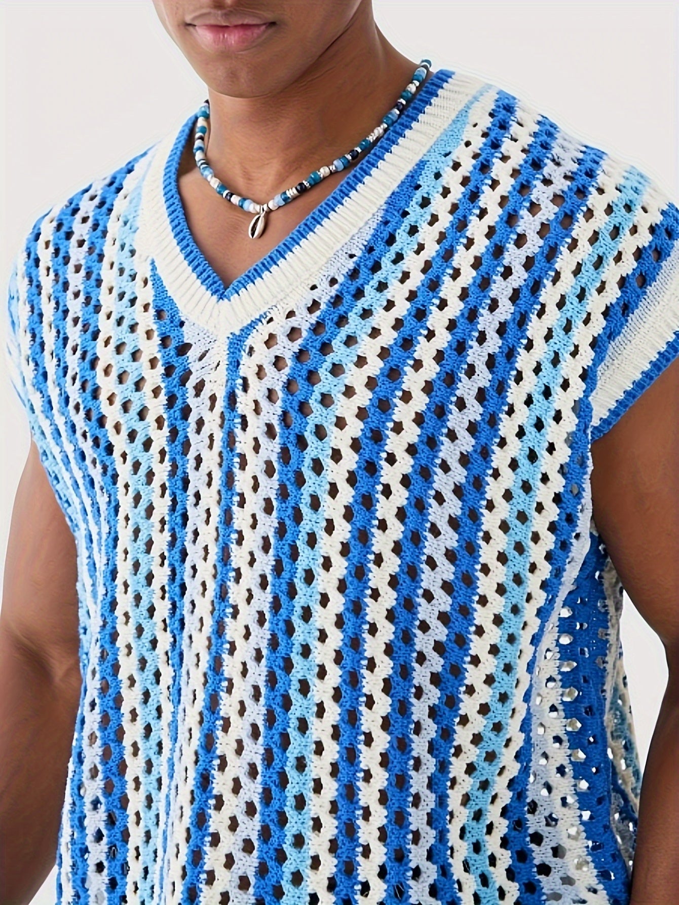 Gilet ajouré au crochet