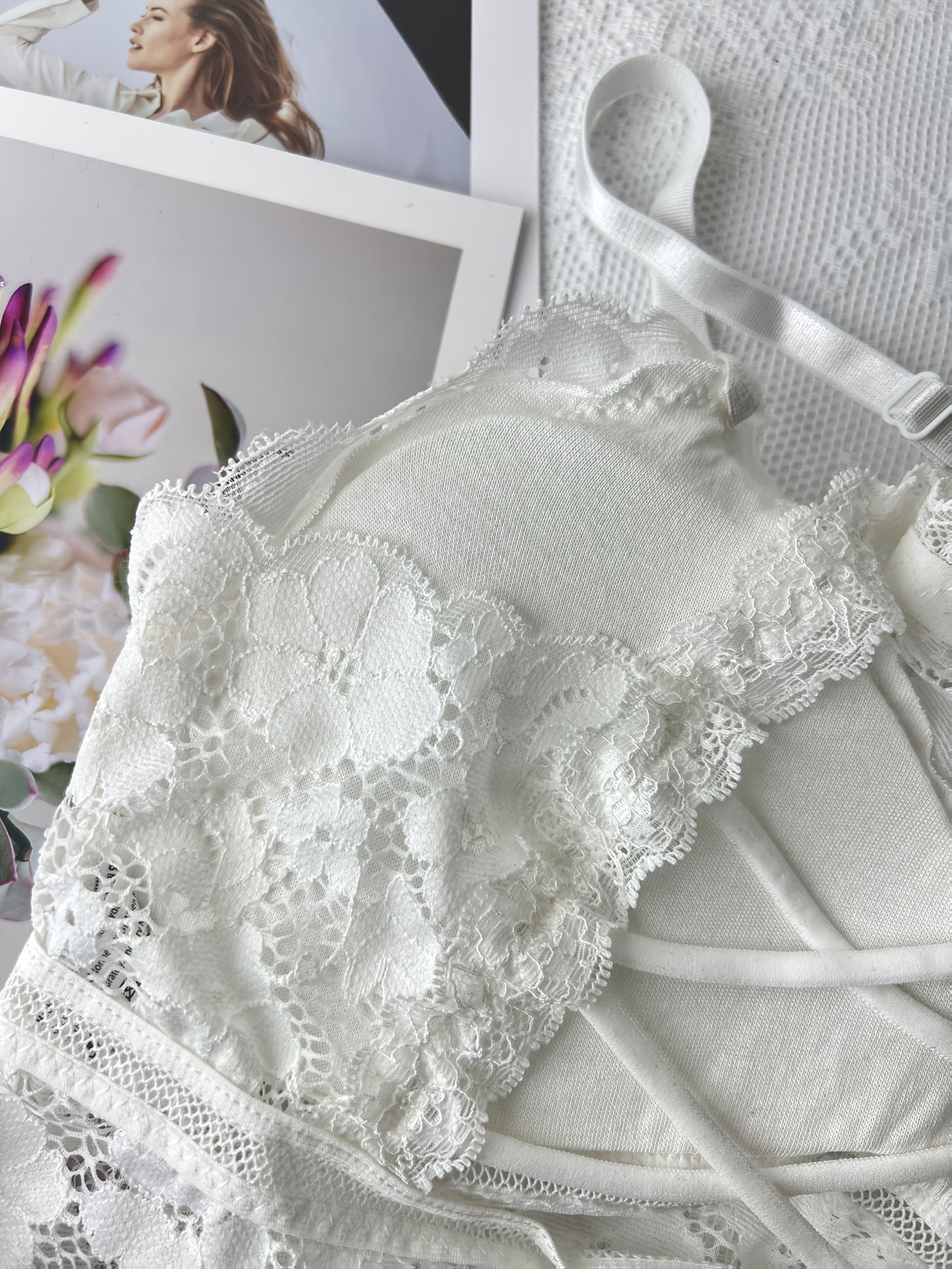 Soutien-gorge en dentelle  pour femme - Sans armatures, confort optimal