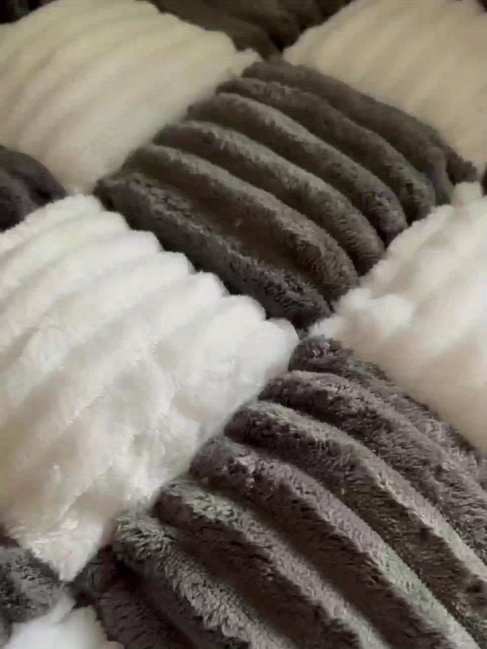 Canapé-lit pour chien à carreaux moelleux, mobilier pour animaux