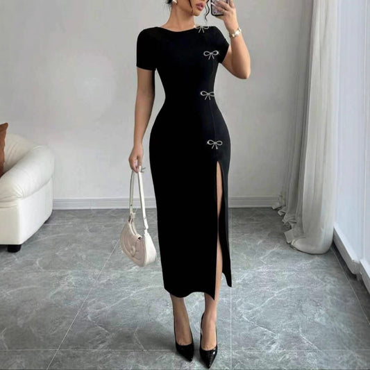 Robe à manches courtes cintrée pour femme